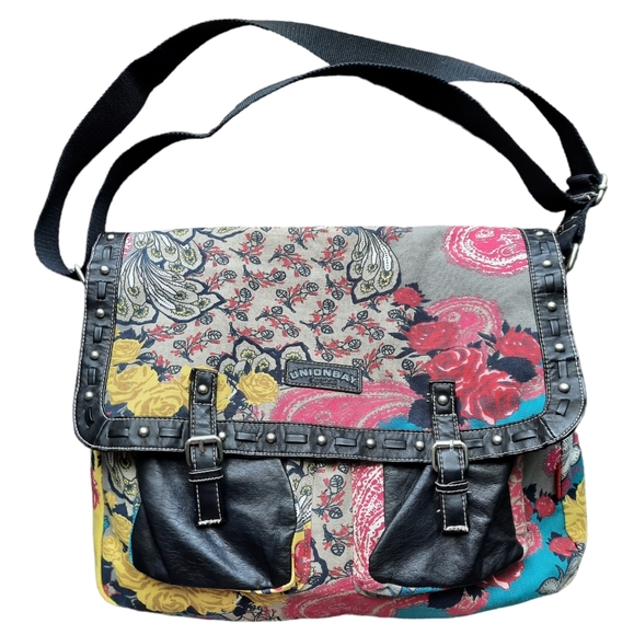UNIONBAY Handbags - Union Bay Floral/Paisley Overnight Bag